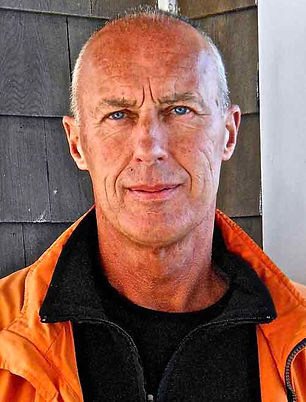 THE VINCE McNULTY MYSTERIES