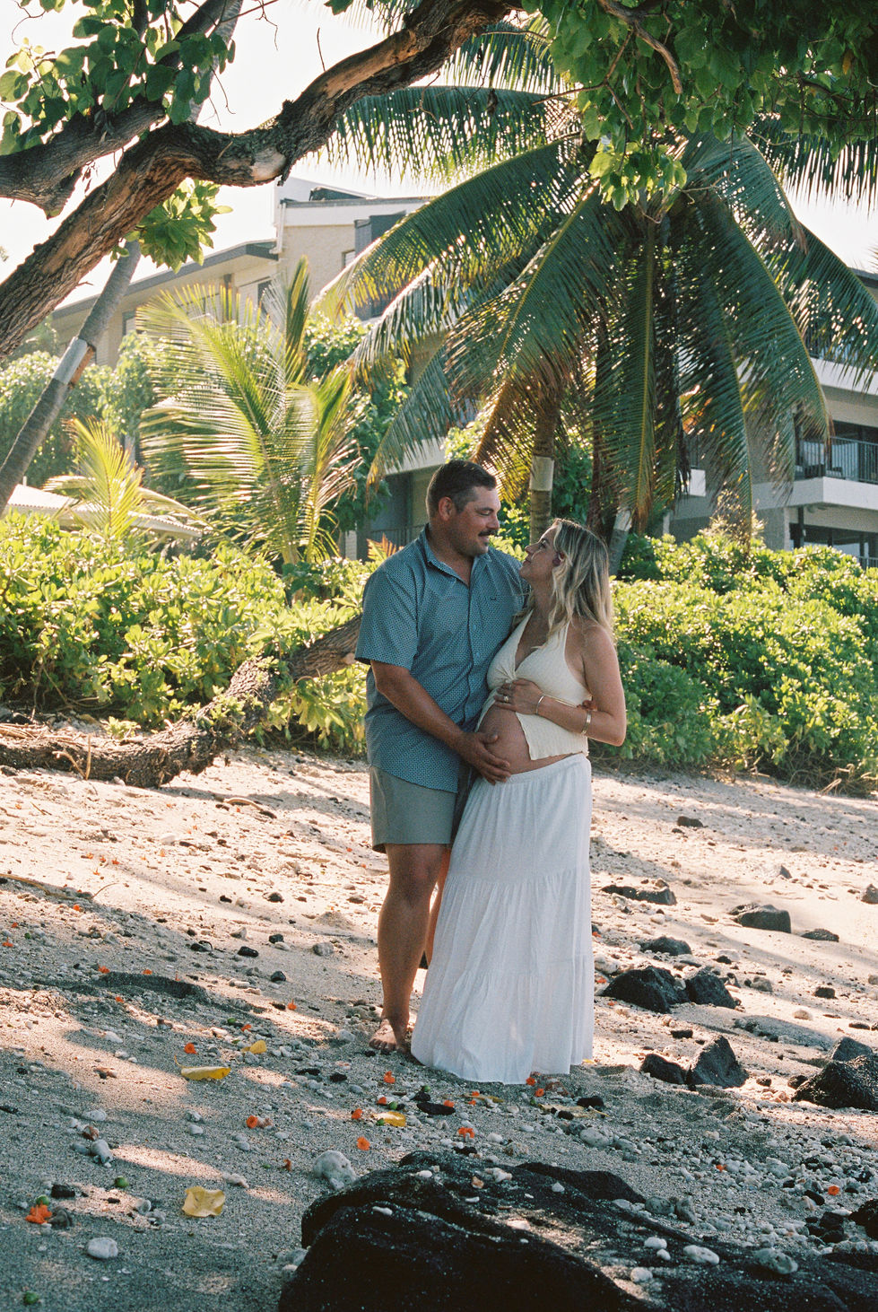 35mm honeymoon and babymoon portrait session in Kona, image 21 of 24