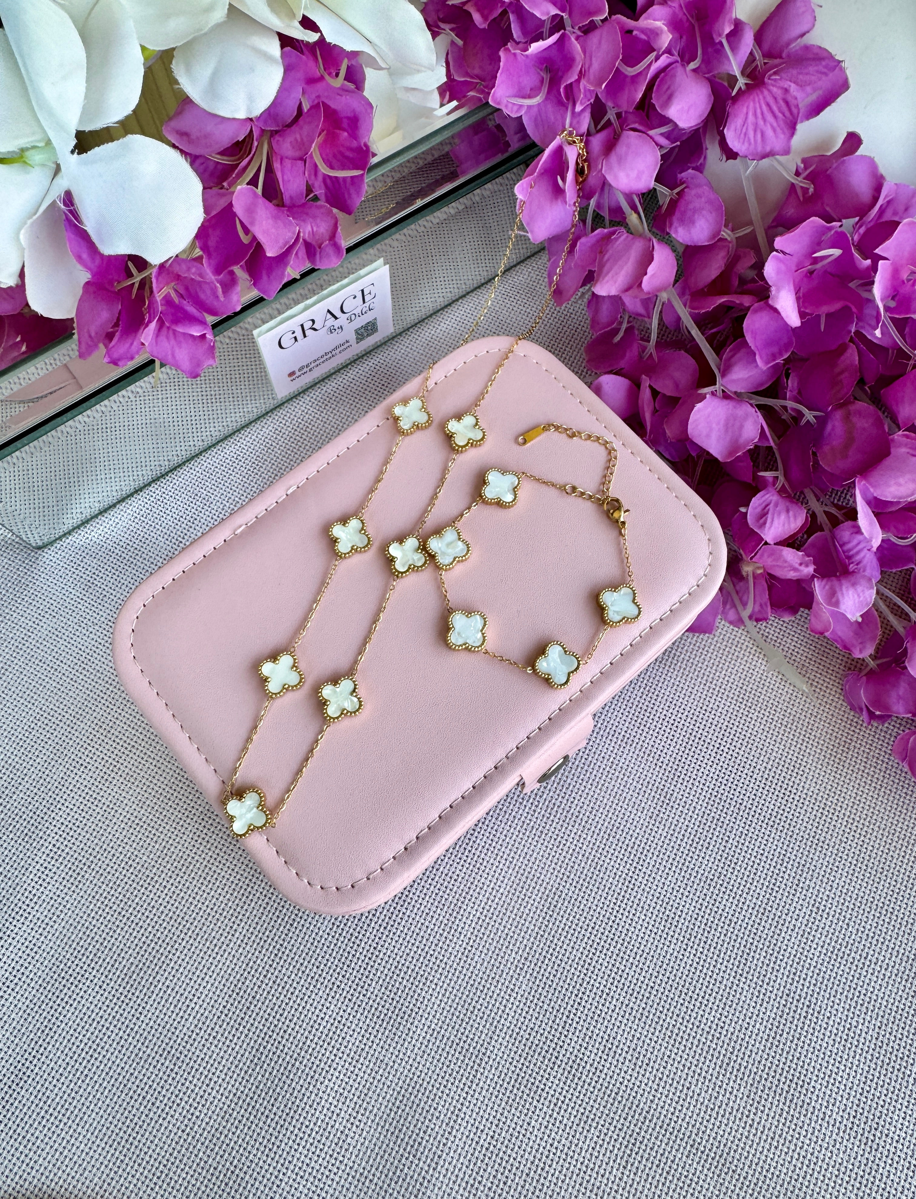 Olivia Beyaz Kolye Bileklik Set 