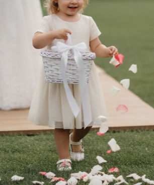 Košarica WHITE BOW_edited.jpg