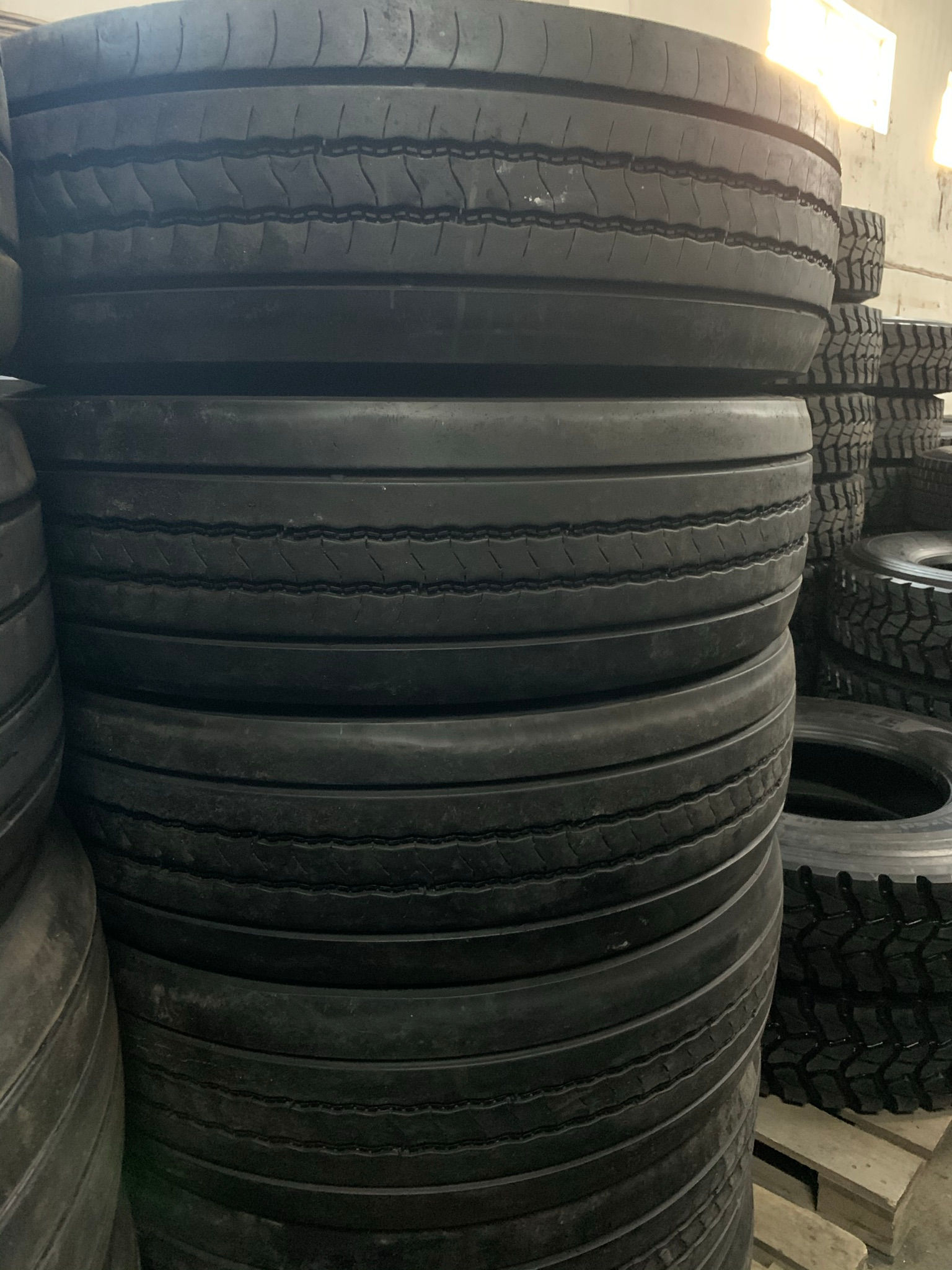 315/80R22,5 BRIDGESTONE R-STEER 001
