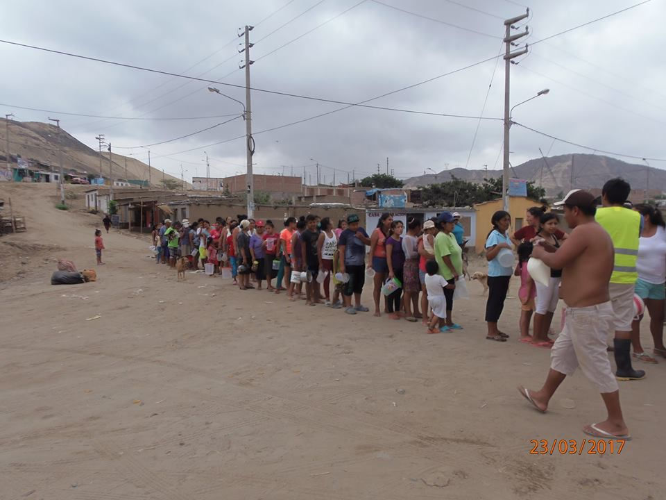 jhonny castillo silva (44) quebrada el leon alto trujillo ayuda huaicos