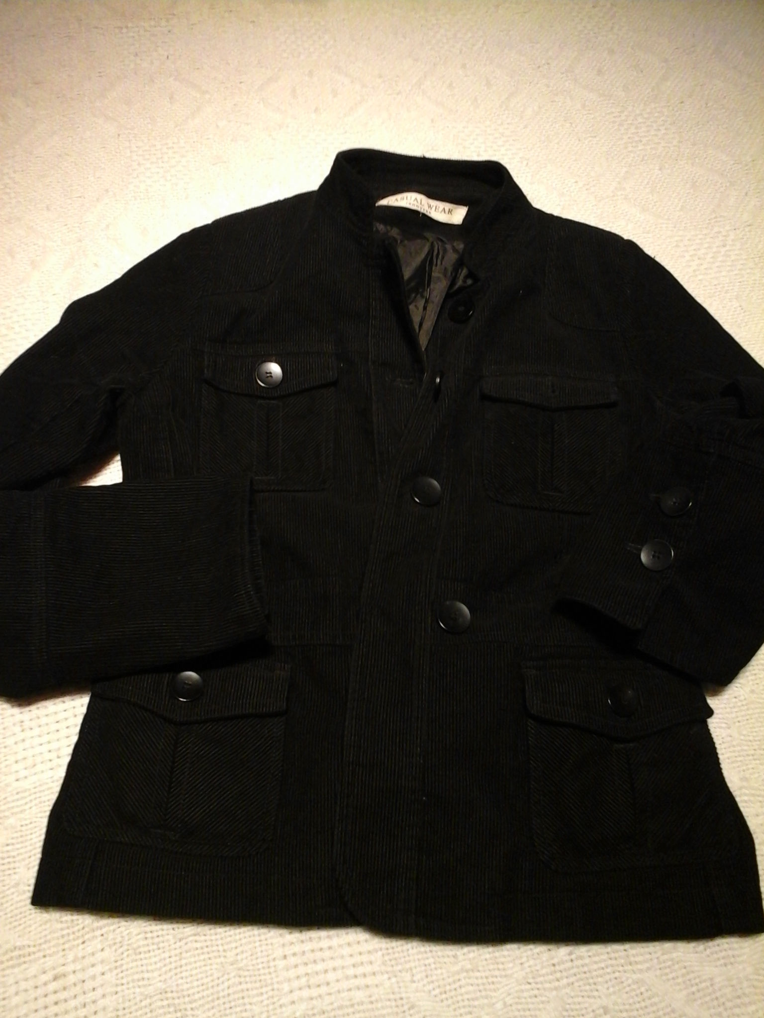 Veste en velour noir poches sur le devant. CASUAL  T38