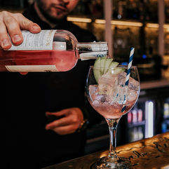 beach house marbella restaurant cocktails drinks wine