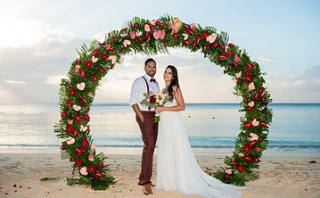 Intimate tropical elopement wedding photography in Mauritius