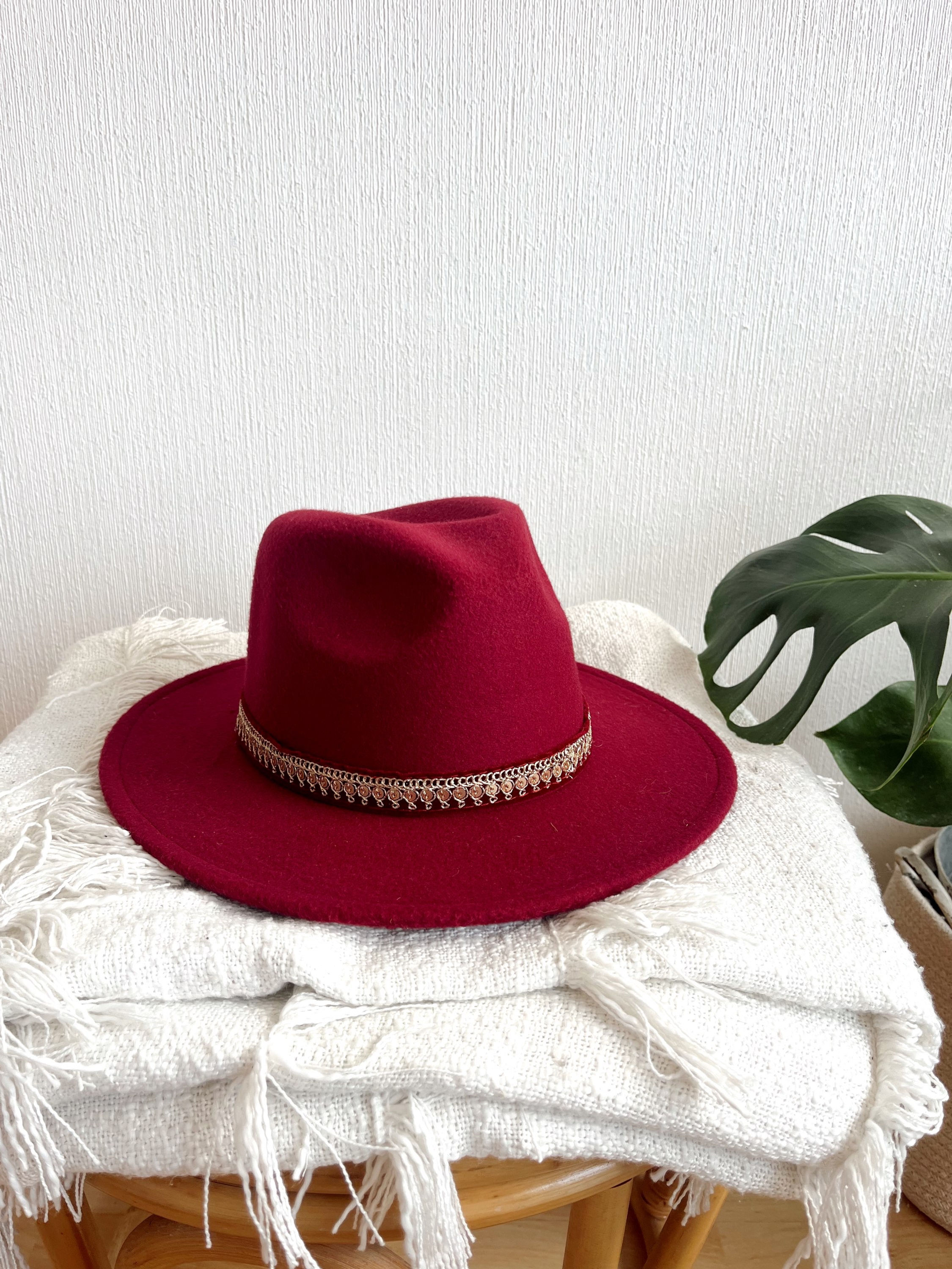 Sombrero wine and gold 