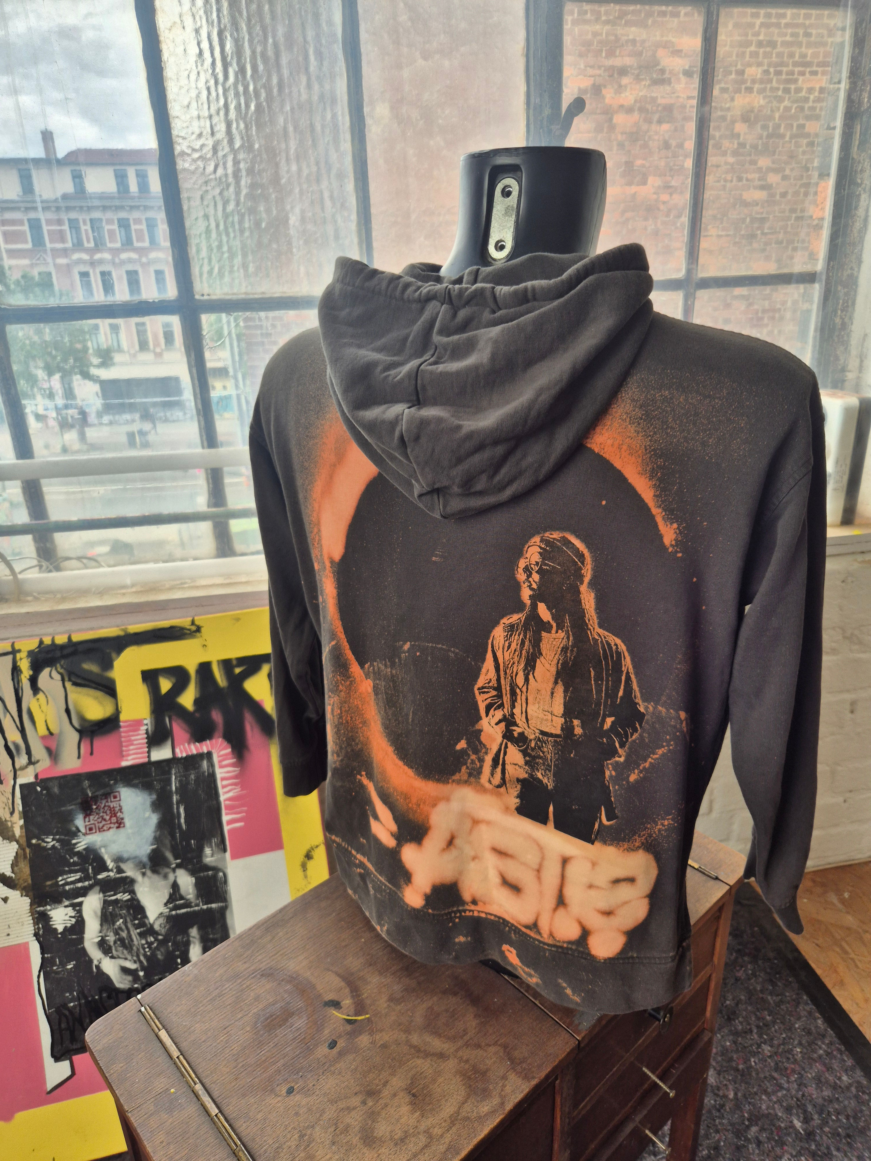 Pulli Annstrakt 