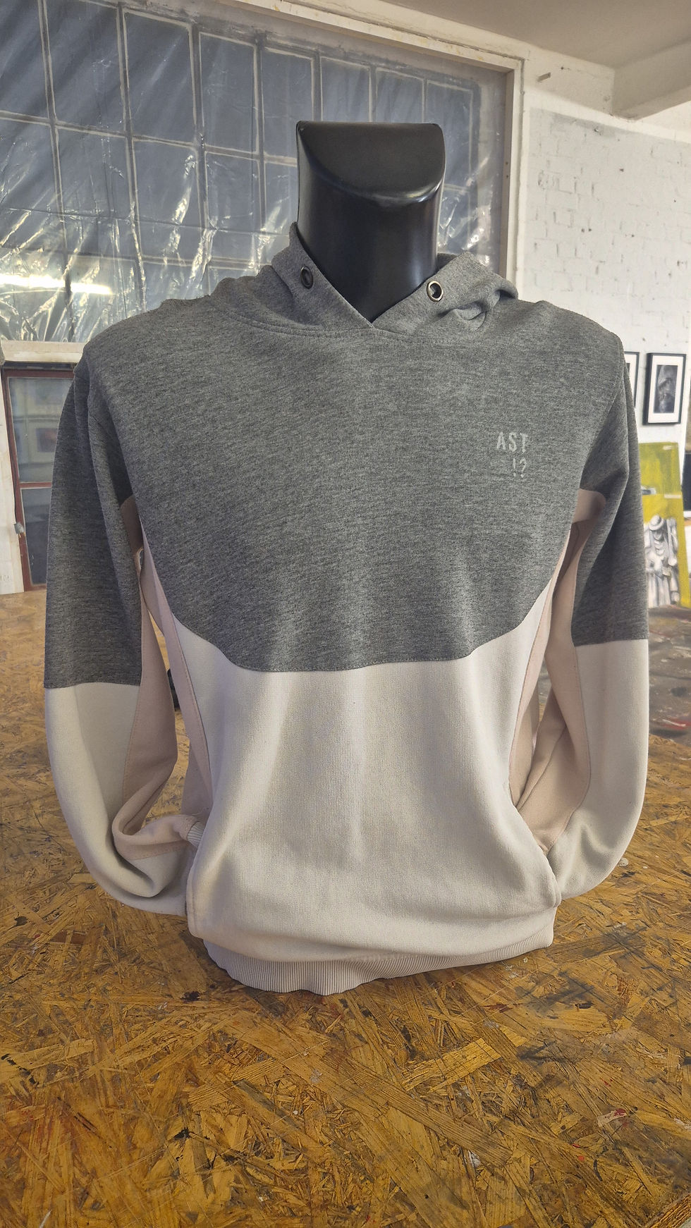 Miniaturbild: Pulli Unikat Handmade+ Siebdruck