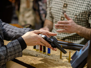 Exploring the Benefits of Gun Shows for Enthusiasts