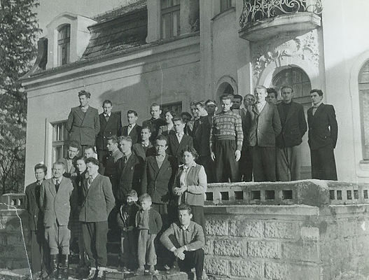 palac zdunowo historia