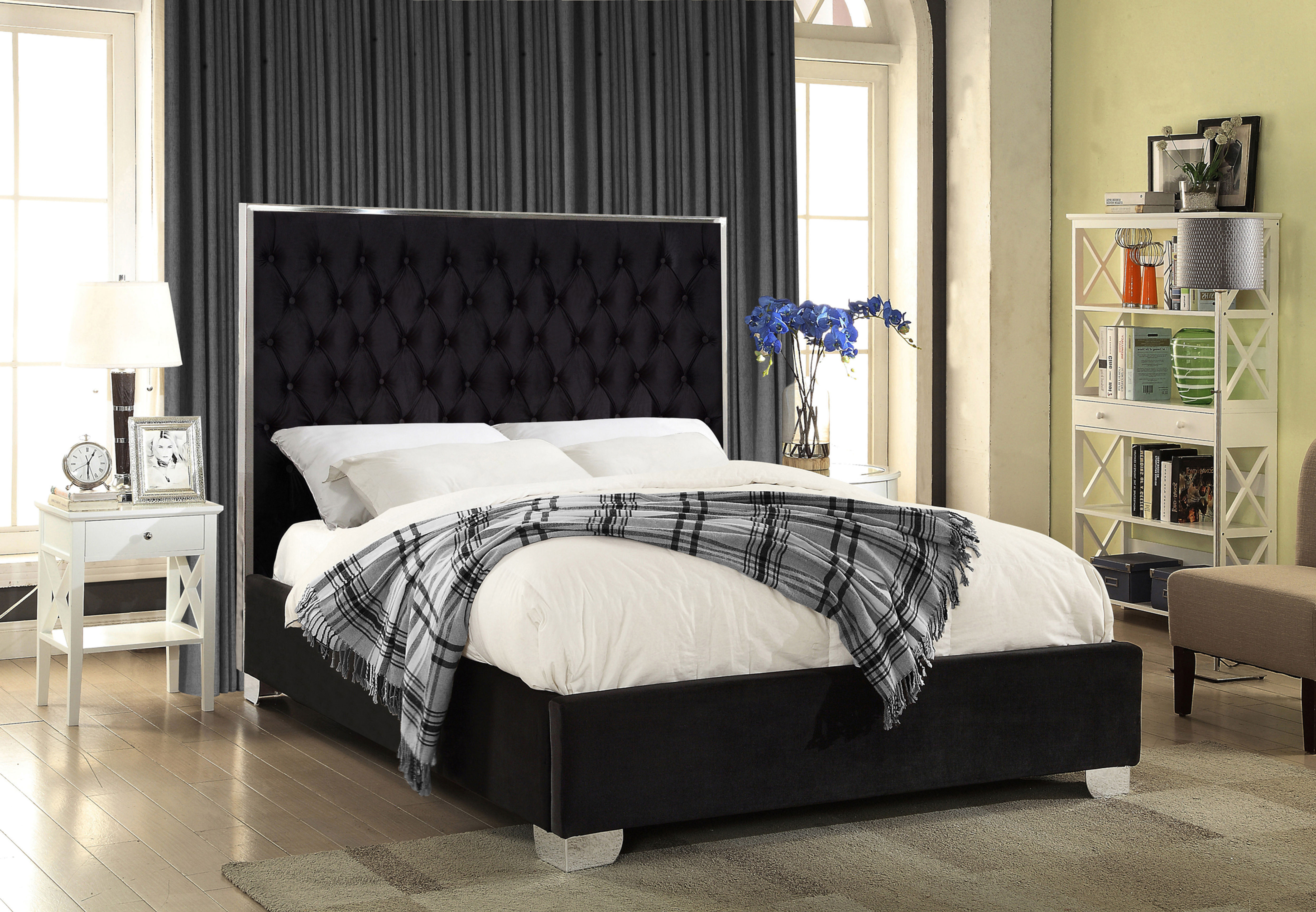 Queen bed frame velvet Lexi