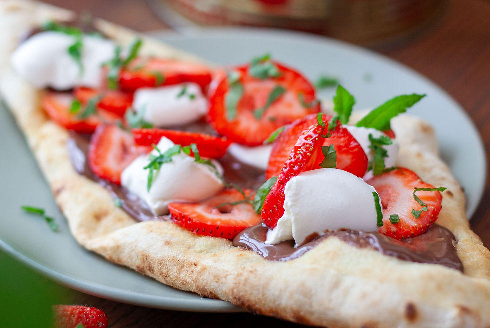Nutella & Strawberry Pizza