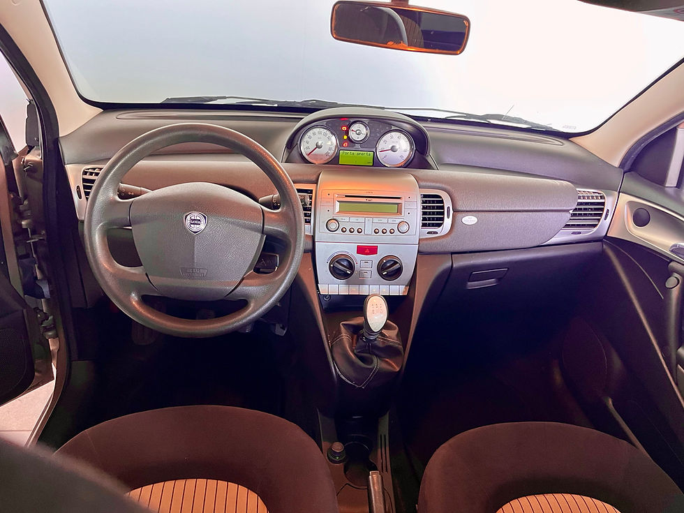 Miniatura: Lancia Ypsilon 1.2 ModaMilano