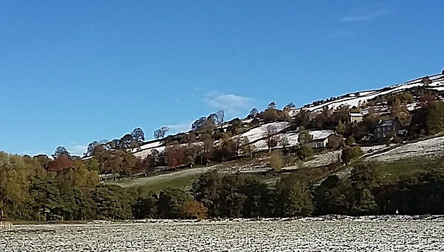 Snow at River View Pateley_edited
