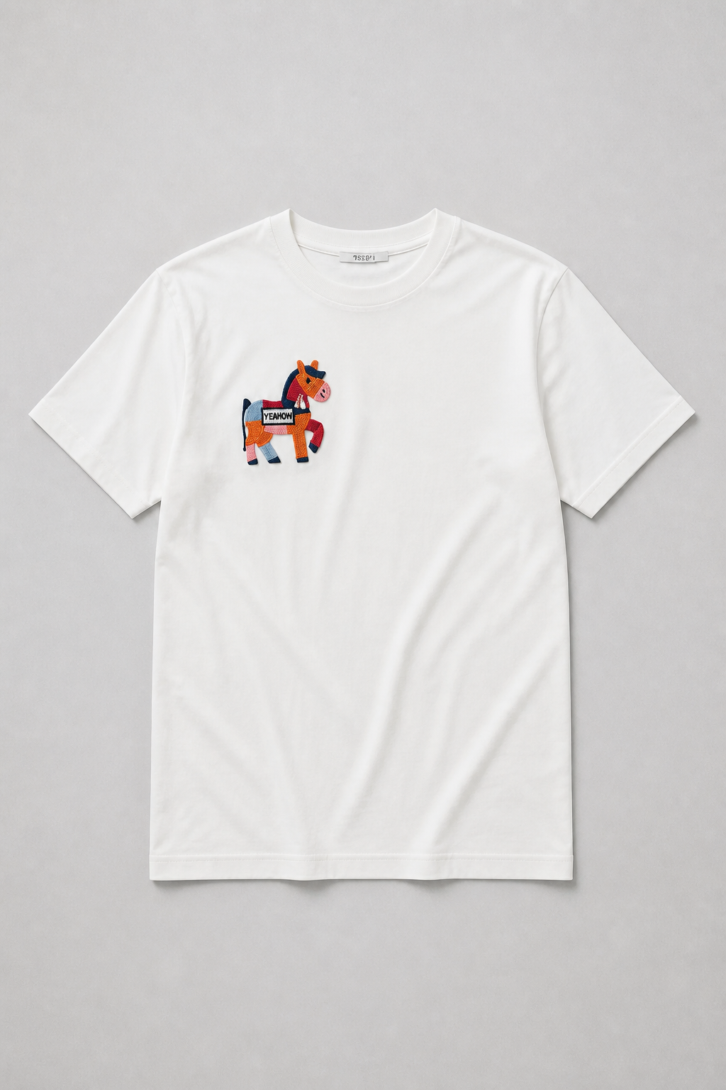 T-Shirt Weiss mit Applikation