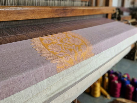 Beyond the Books – Design Graphs for Handloom Weaving