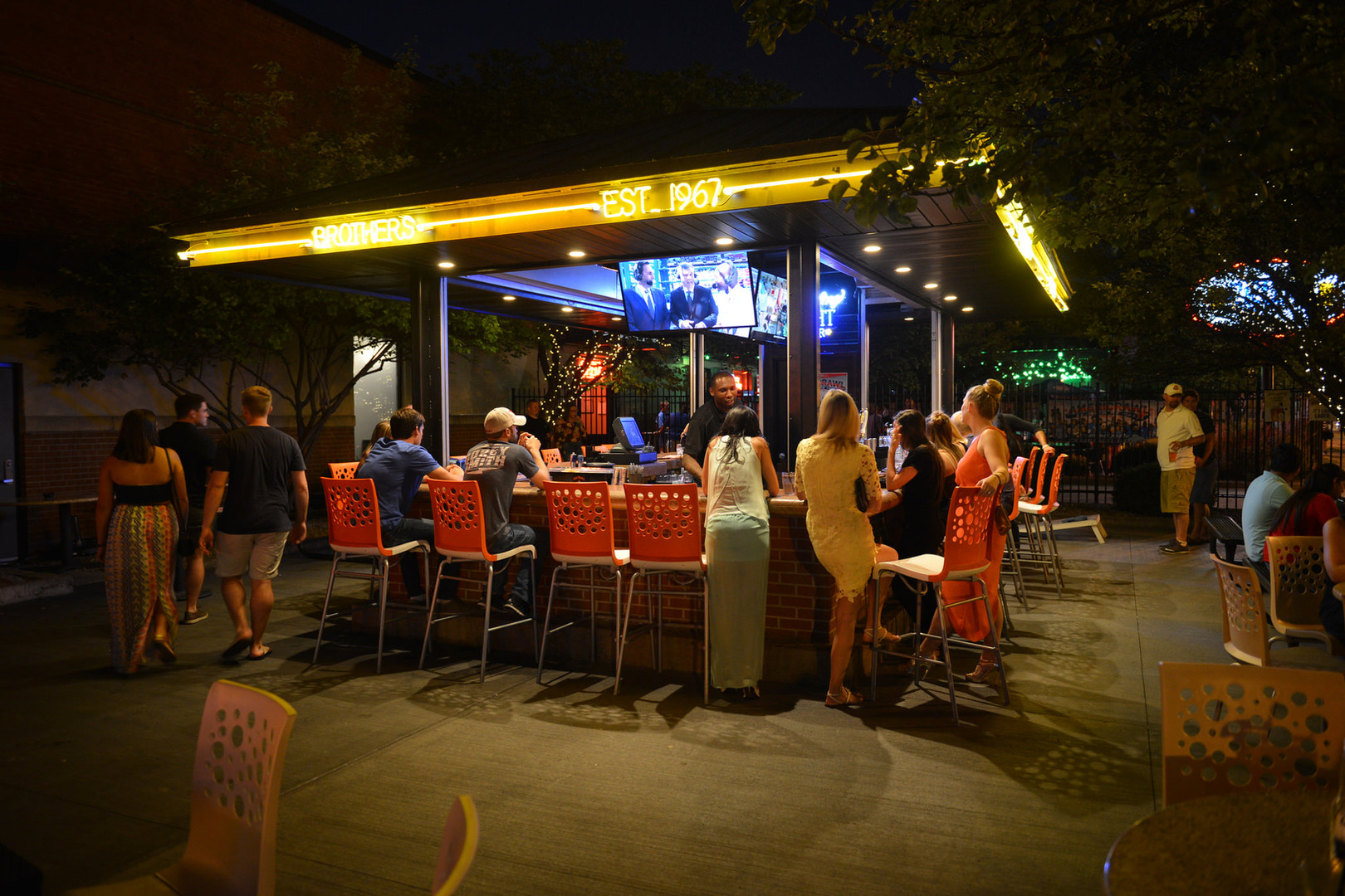 Brothers Bar & Grill Columbus