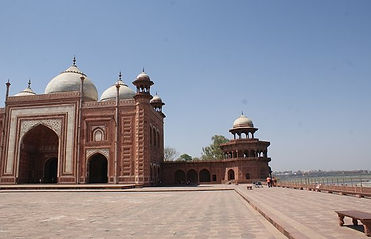 jawab-mosque-inside-taj.jpg