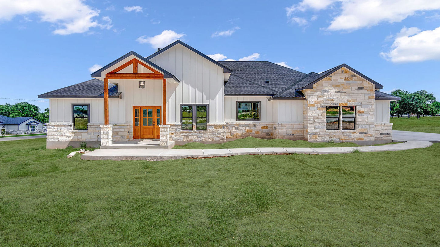 New Built House in La Vernia, TX