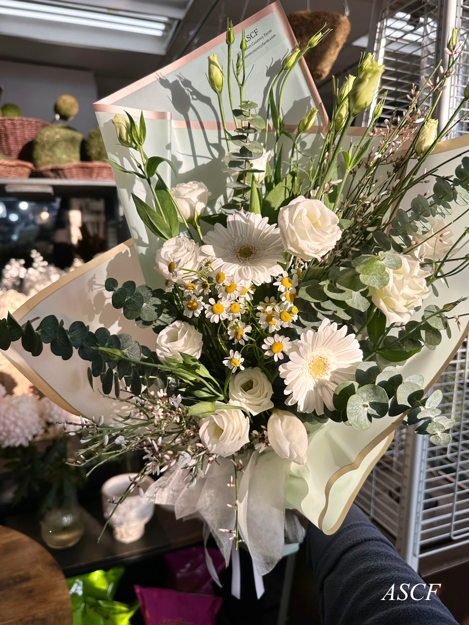 Lisianthus Genestra Bouquet 