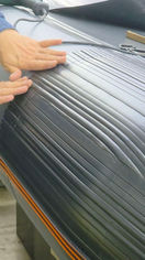 Процес посилення днища човна КОЛІБРІ захисним ПВХ-брусом у сервісному центрі виробника