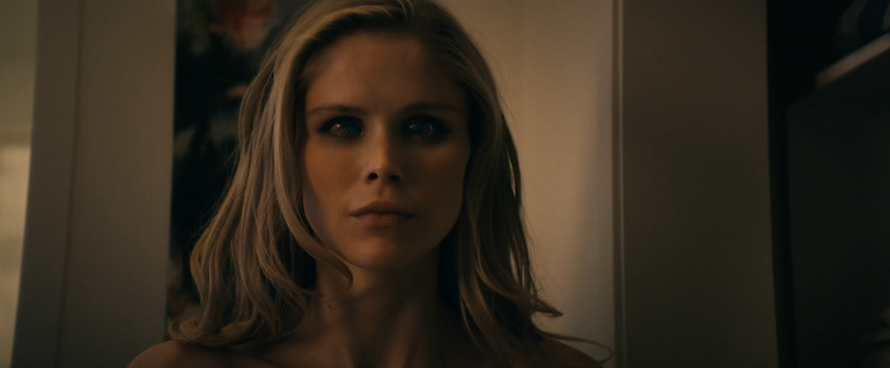 The Shape Shifter becomes Starlight.