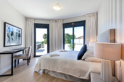 6 Bedroom Villa Nueva Andalucía