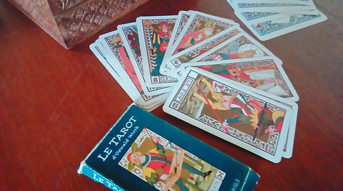 Tarot d'Oswal Wirth.jpg