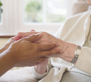 Soins aux personnes âgées - Maintien des mains