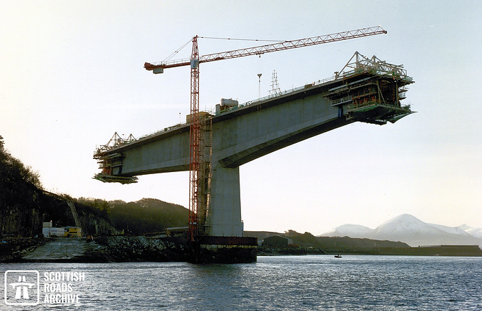 Skye Bridge - Box Construction (1994).