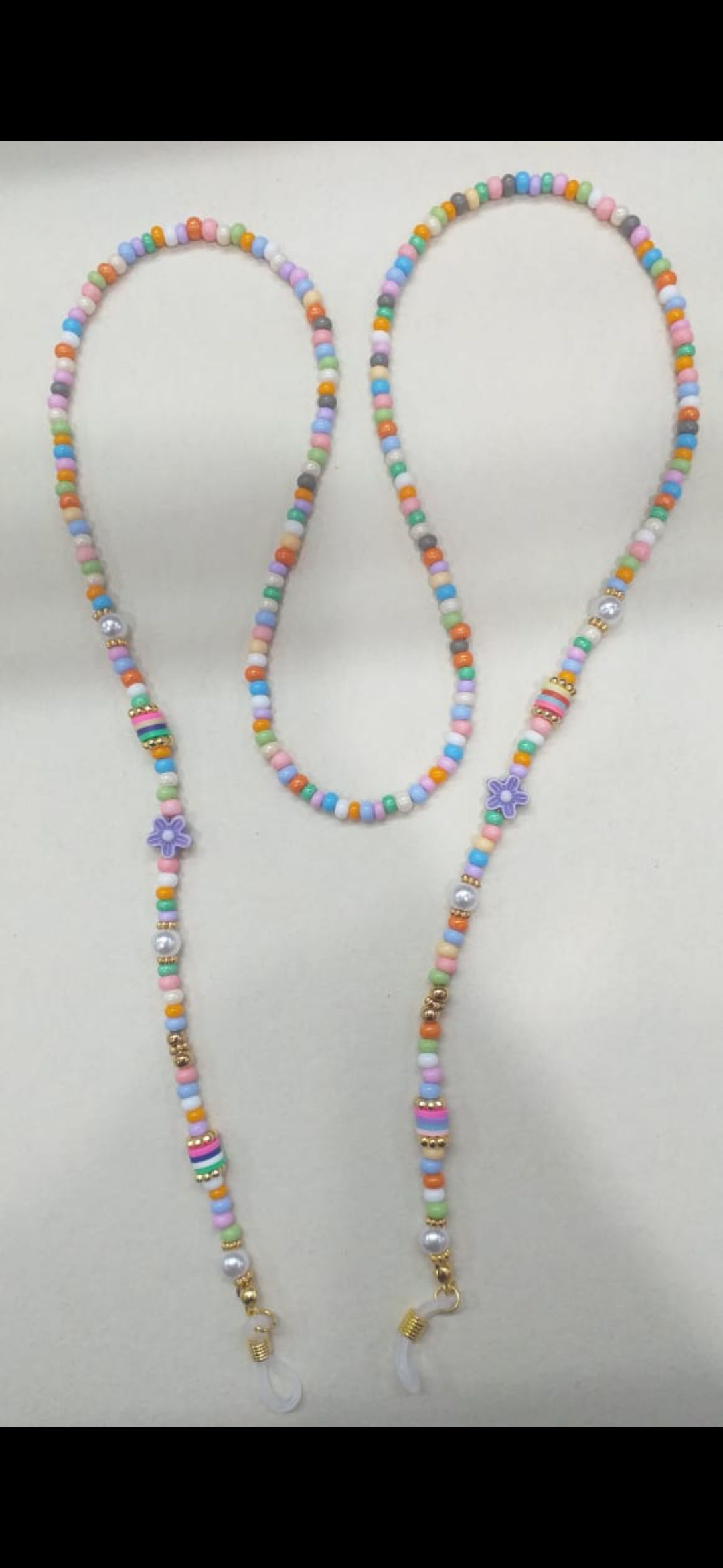 Cuelga gafas 