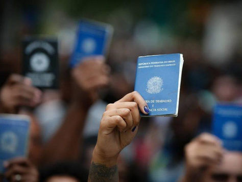 Pacto pelo emprego deveria estar no centro da política econômica