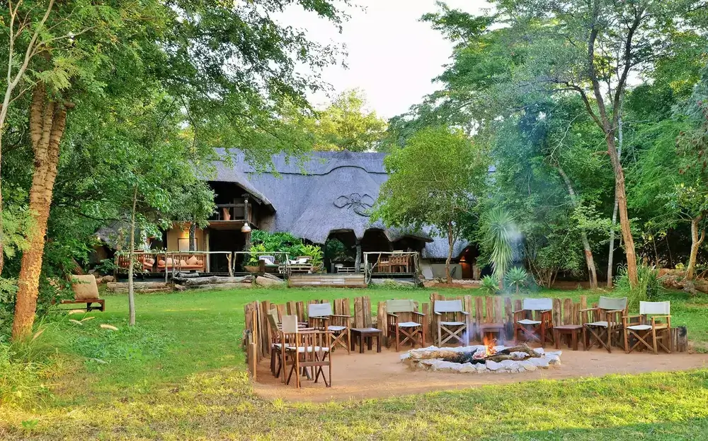 hwange-safaris-zimbabwe