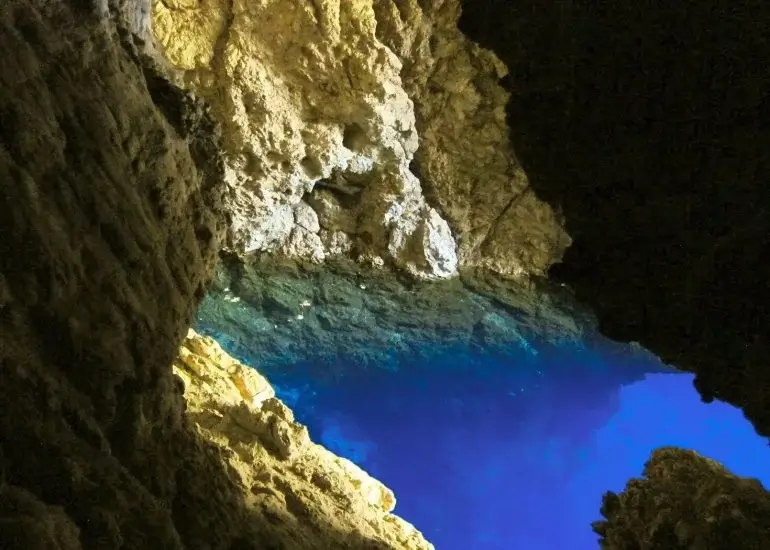 Chinhoyi caves Zimbabwe