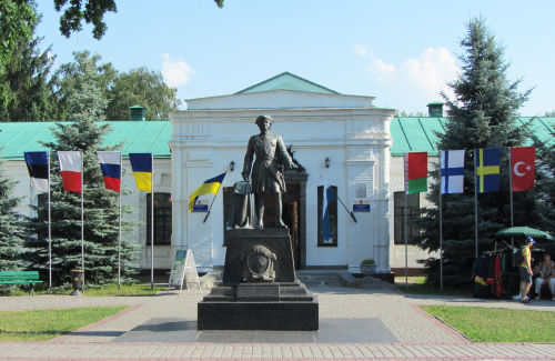Мілітарна історія без купюр: Полтава готується до оновленого Дня міста безкоштовною автобусною екскурсією