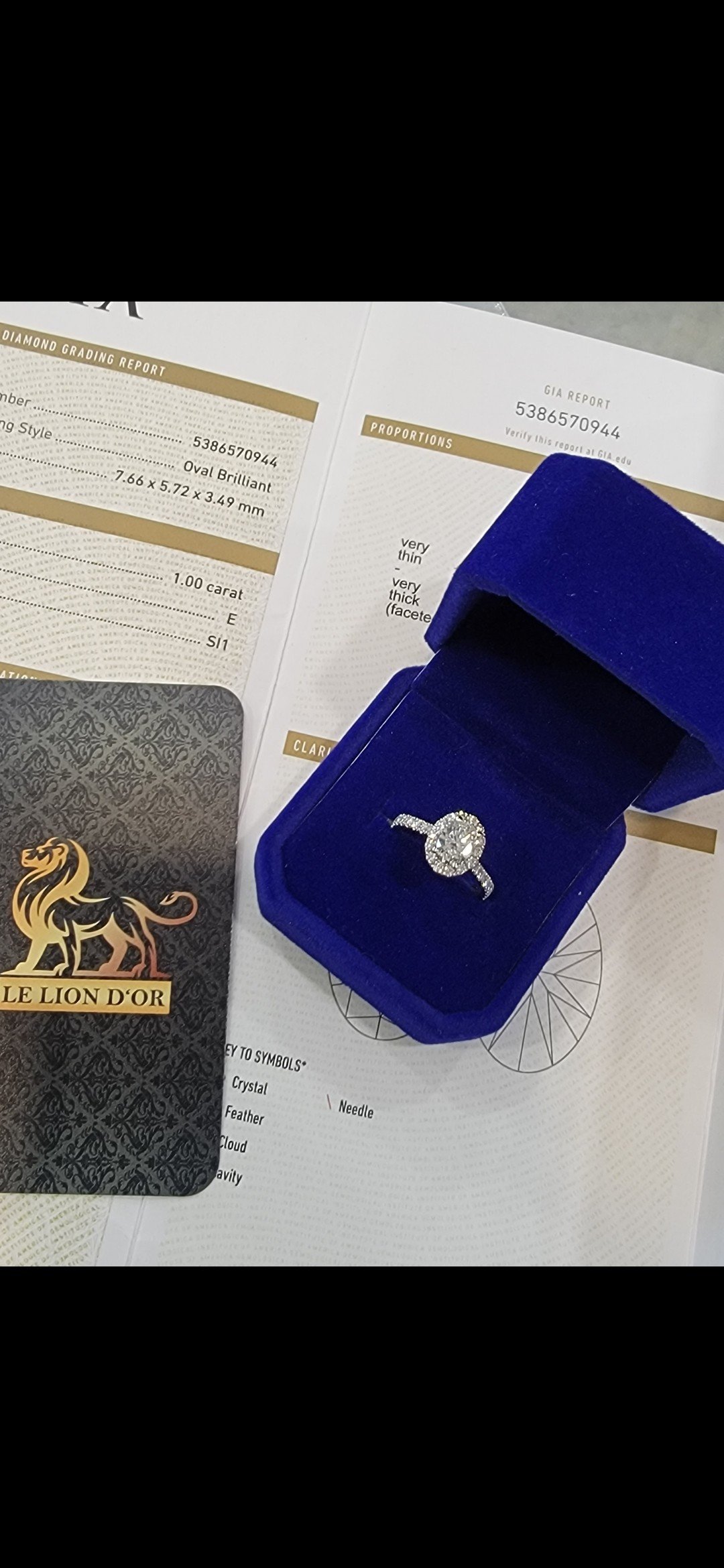 A solitaire ring — Le Lion d’Or