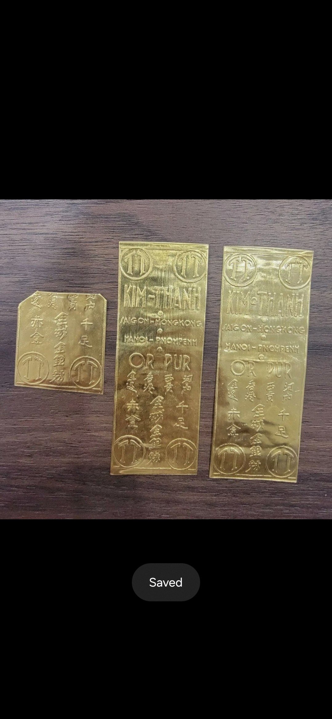 A selection of gold bars — Le Lion d’Or