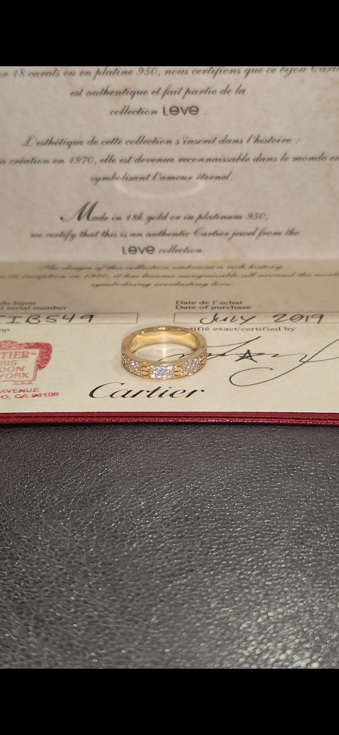 A signed gold ring — Le Lion d’Or