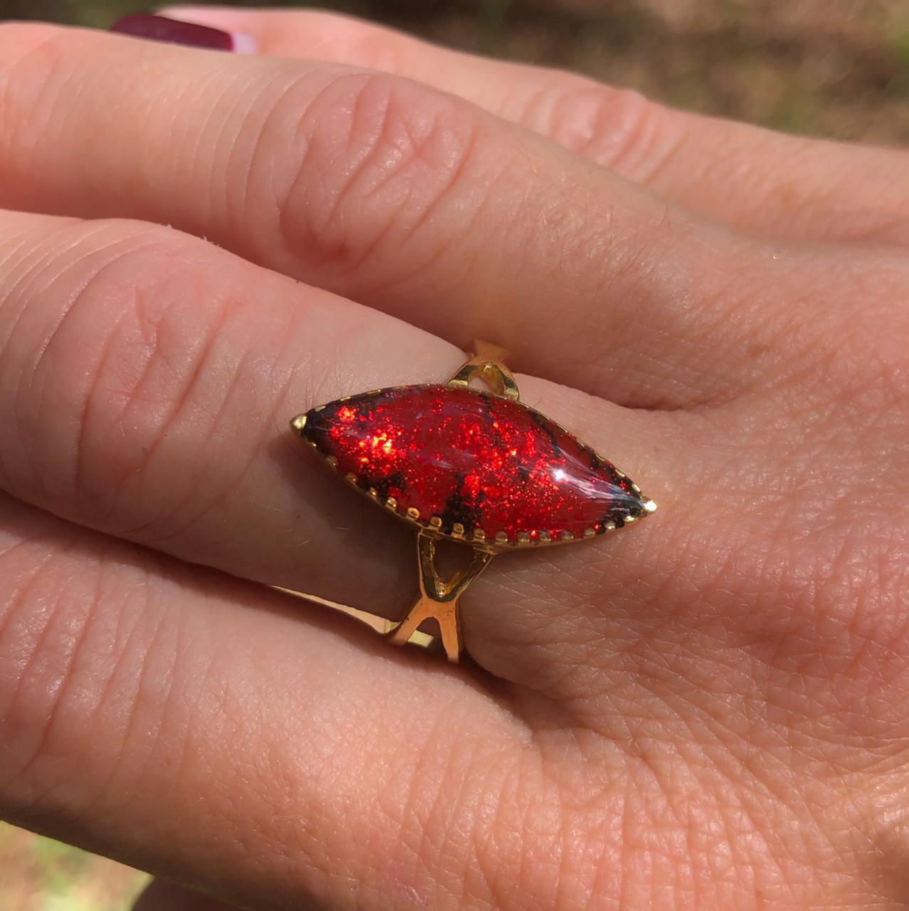 BAGUE ÉLÉGANCE MARQUISE ROUGE
