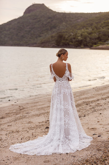 Madi Lane Jaya, Wedding Belles Love, Designer Wedding Dress Shop Near Me, Wedding Dresses Stoke on Trent, Wedding Dress Shop Staffordshire, Luxury Wedding Dress, Bridal Gowns Near Me, Madi Lane Wedding Dresses, Plus Size Wedding Dress