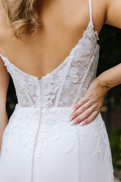 Stella York 7868, Wedding Belles Love, Bridal Boutique Near Me Staffordshire, Wedding Dresses Near Newcastle, Wedding Dresses Stoke On Trent, Mermaid Dress Back Detail