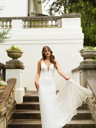 Stella York 7774, Wedding Belles Love, Bridal Boutique Near Me Staffordshire, Flus Size Fitted Wedding Dresses Near Newcastle, Wedding Dresses Stoke On Trent, Mermaid Dress Back Detail