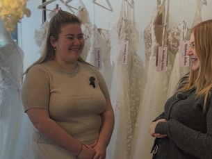 plus size bride, bridal boutique UK, fitted wedding dress, size inclusive bridal, tulle veil
