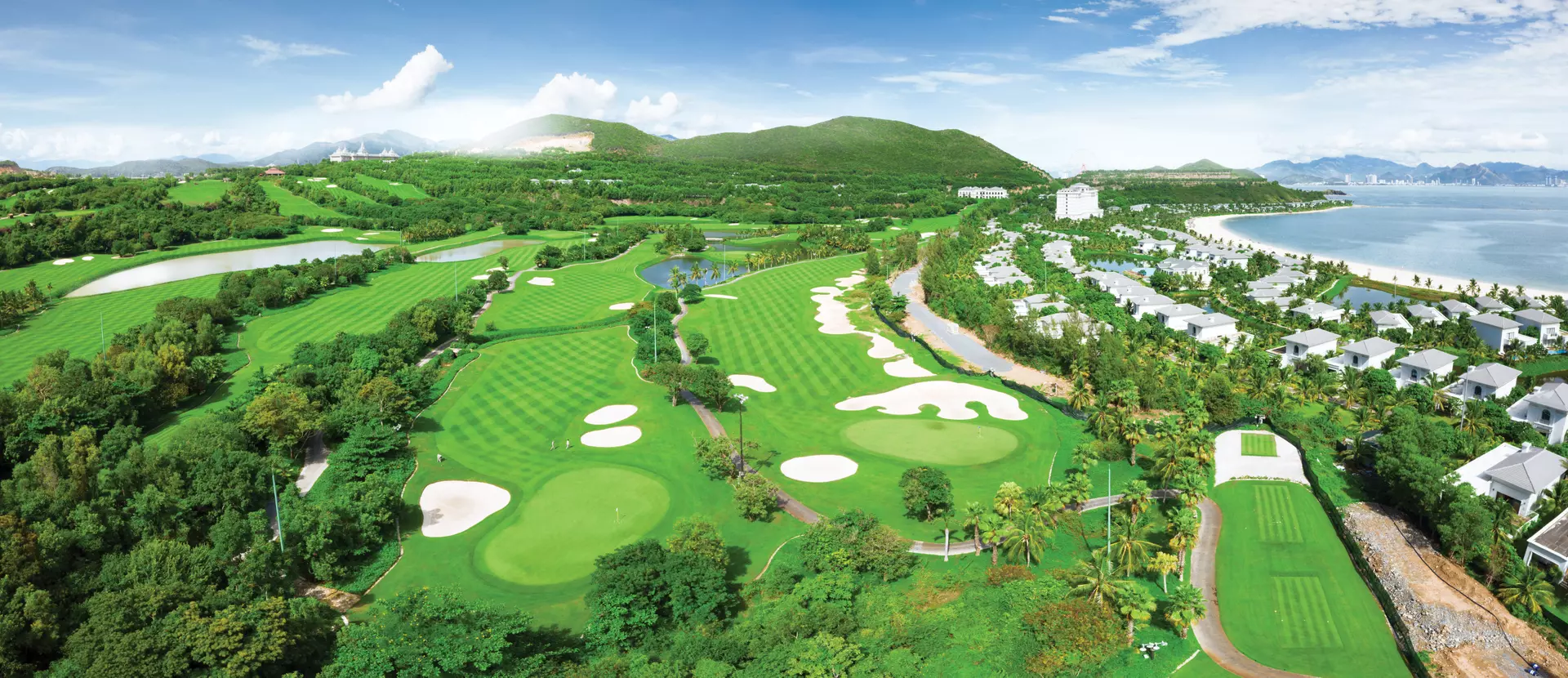 Vinpearl-Golf-Banner_1652176866.png (1).webp