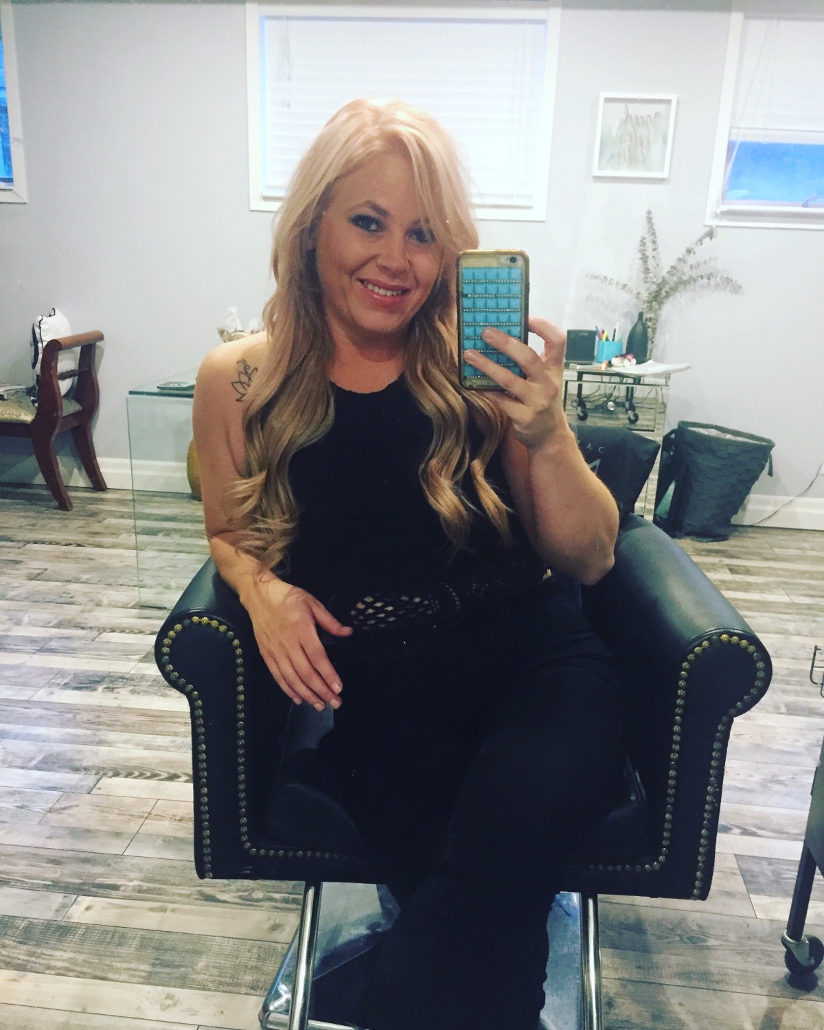 Writer: vibesboutique