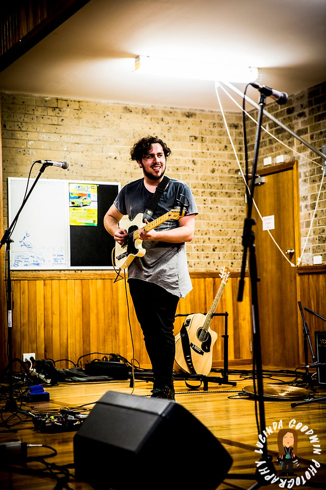 LG__20160807_00044_The_Run___QMF_Queenscliff_Community_Hall_showcase