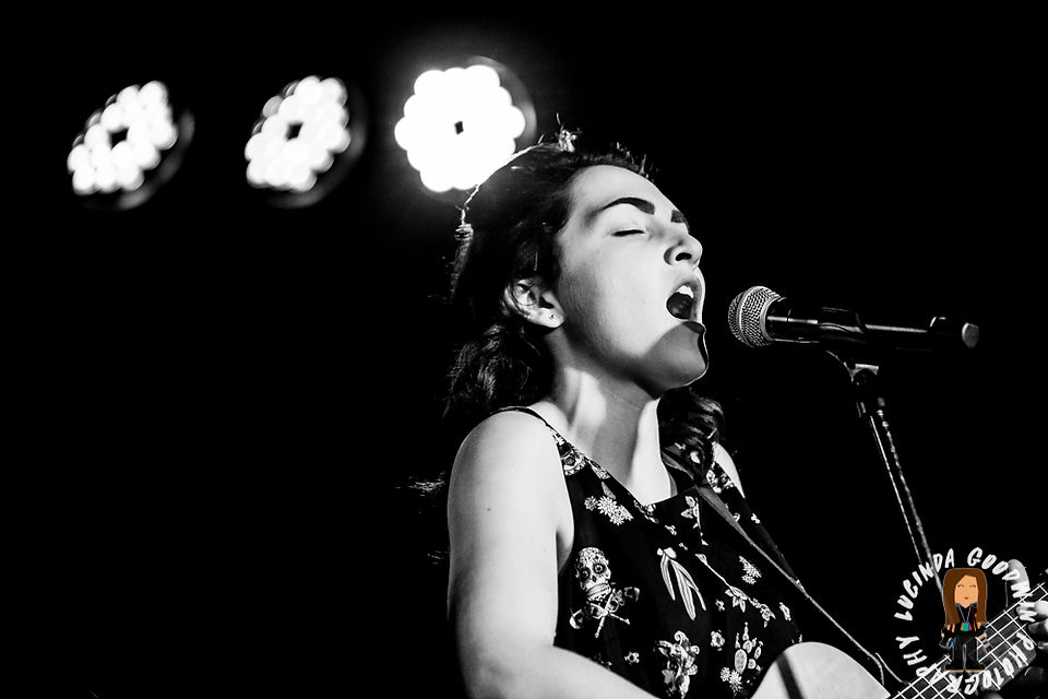 LG__20161028_00108_Isabella_Khalife_Band_Roulette___Workers_Club,_Geelong