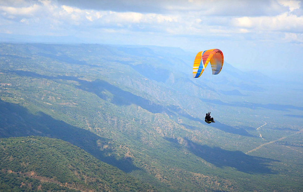 Paraglider in Iten