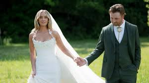 Lainey Wilson’s Underground Wedding Has a Shocking Style Choice
