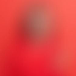 Personality Split di Sosmed: Haruskah Kamu Konsisten atau Multiverse?